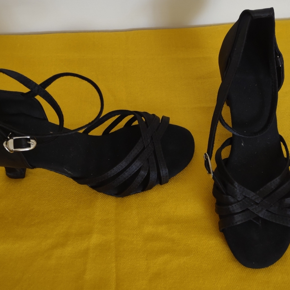 Dance shoes